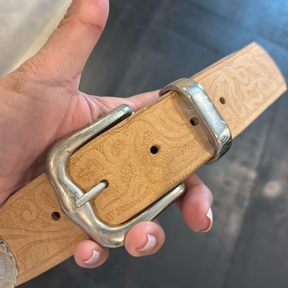 Embossed Western Cowgirl Cabochon Heavy Duty Leather USA Medium Rodeo Festival‍‍ - Picture 3 of 9